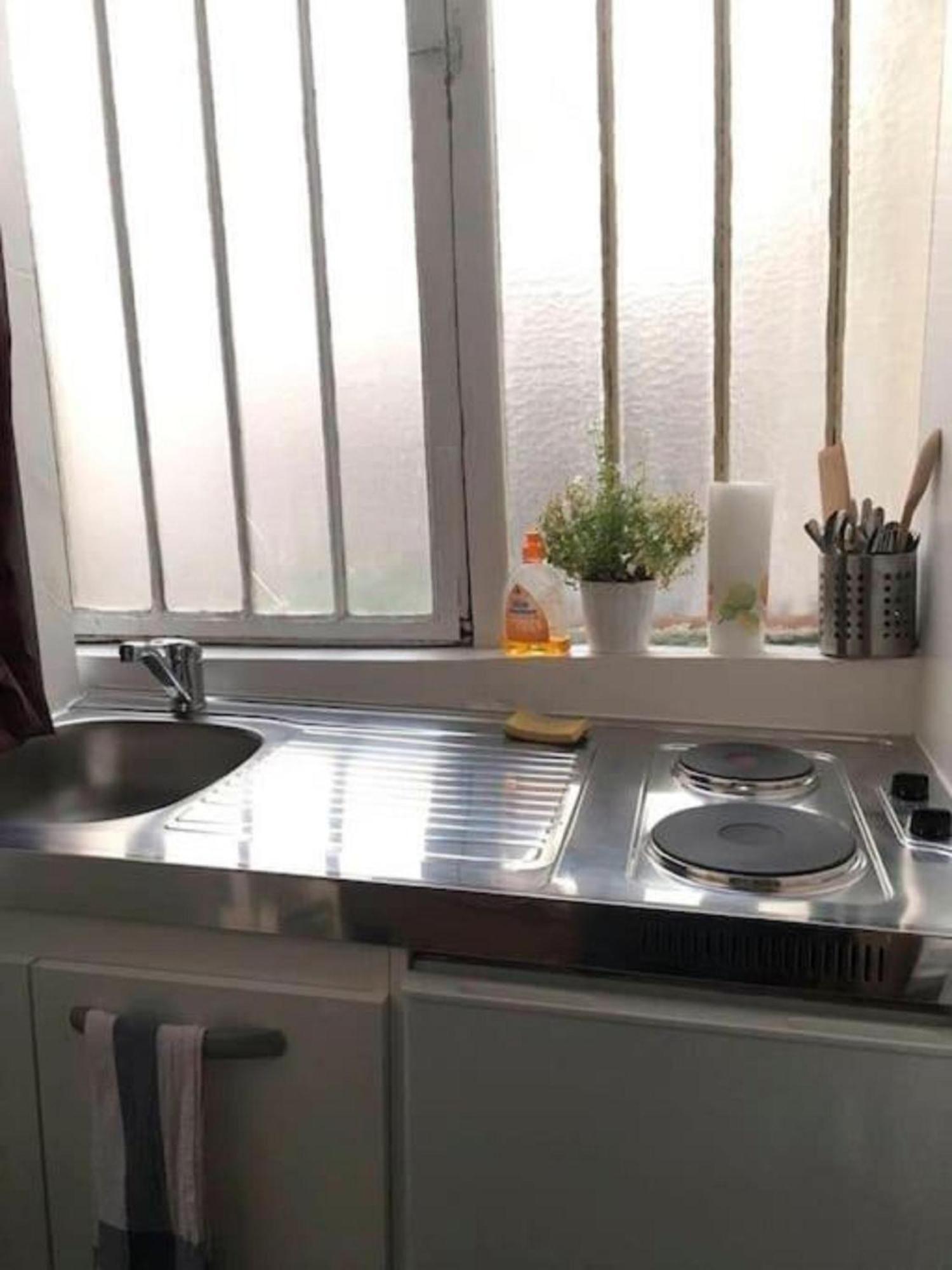 Maisonnette Studio Sur Cour Париж Екстериор снимка